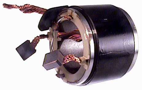 F032136885 - Pole housing