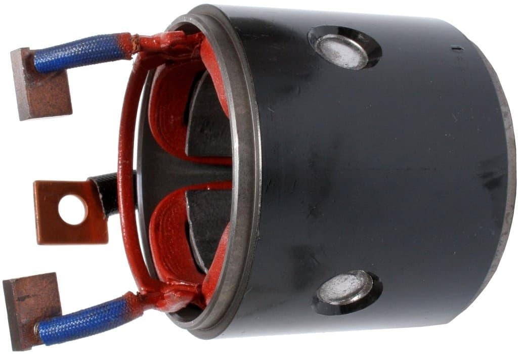 F032139361 - Pole housing